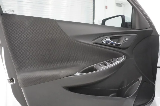 Used 2024 Summit White Chevrolet RS image 12