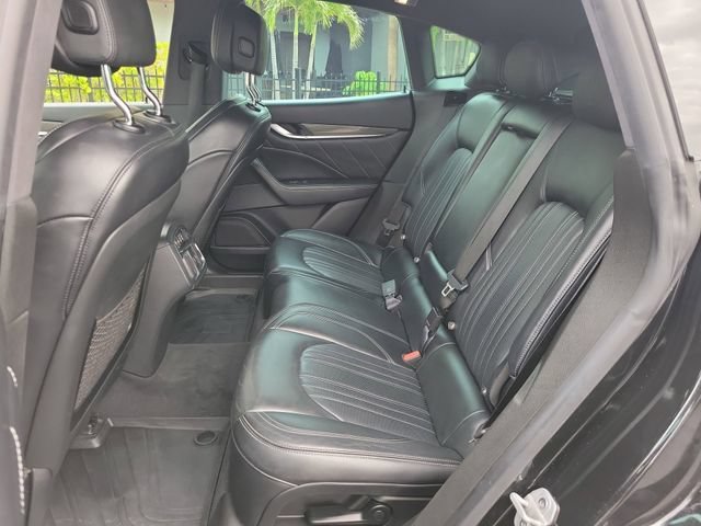 Used 2019 Nero Maserati Base image 19