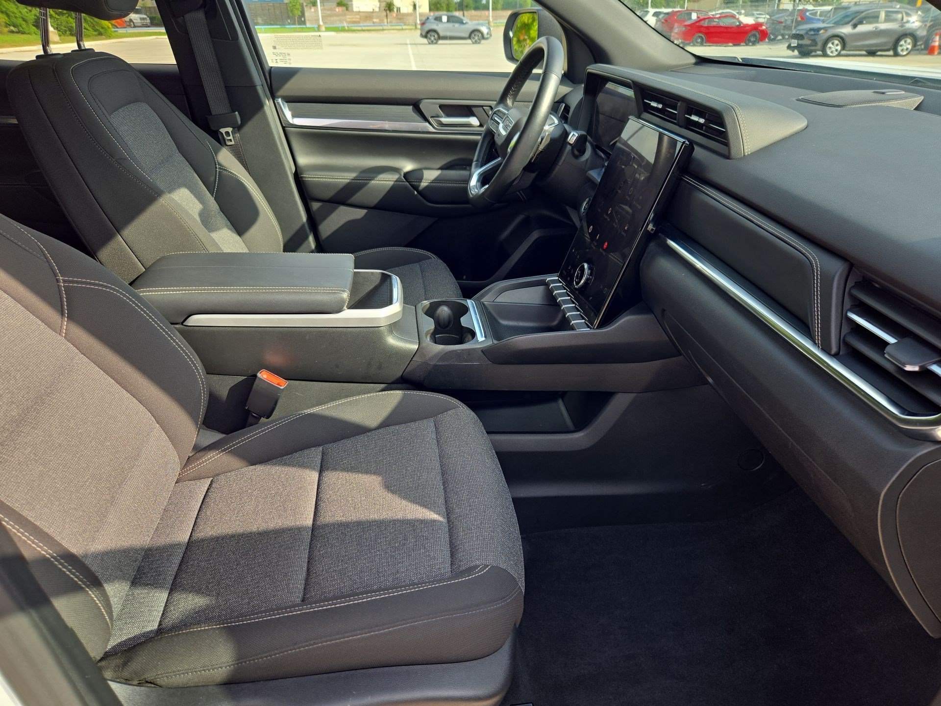 Used 2026 Summit White GMC FWD Elevation image 31