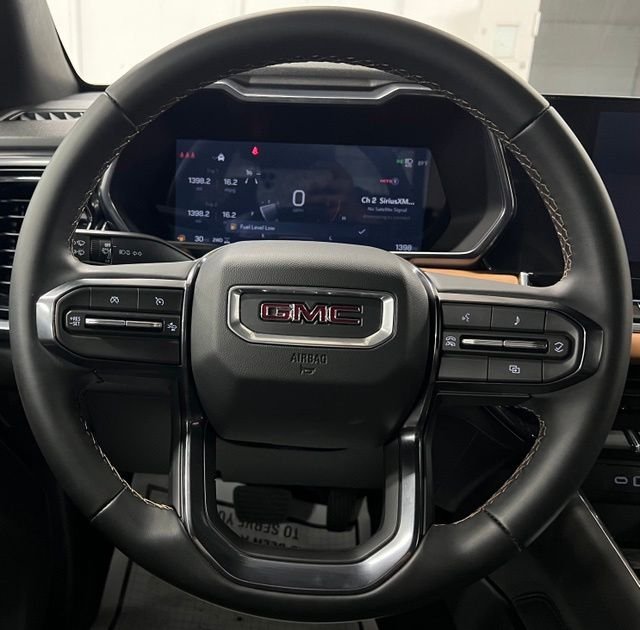 Used 2026 White GMC AT4 image 11