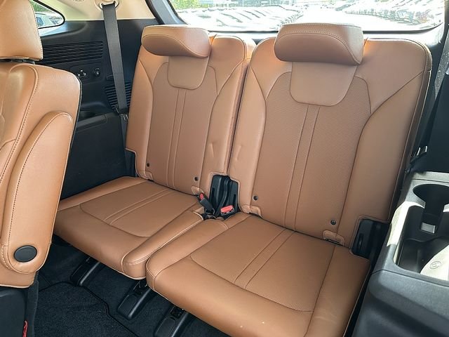 Used 2023 White Kia X-Line SX Prestige image 17
