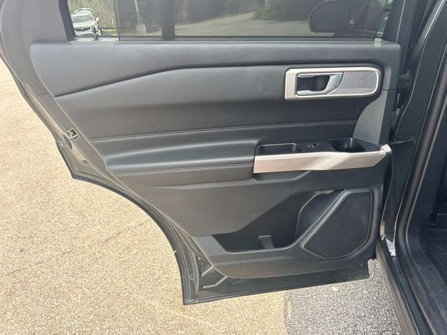 Used 2023 Green Ford Limited image 17