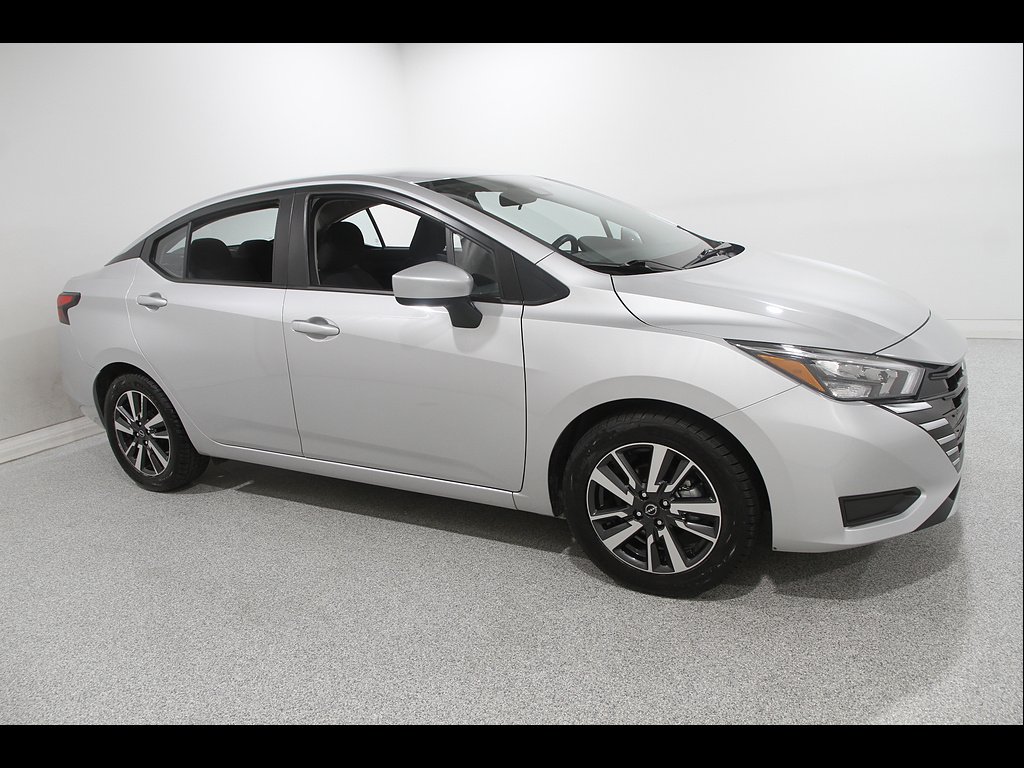 2025 Nissan Versa Sedan SV