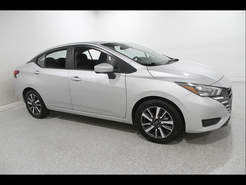 2025 Nissan Versa Sedan SV