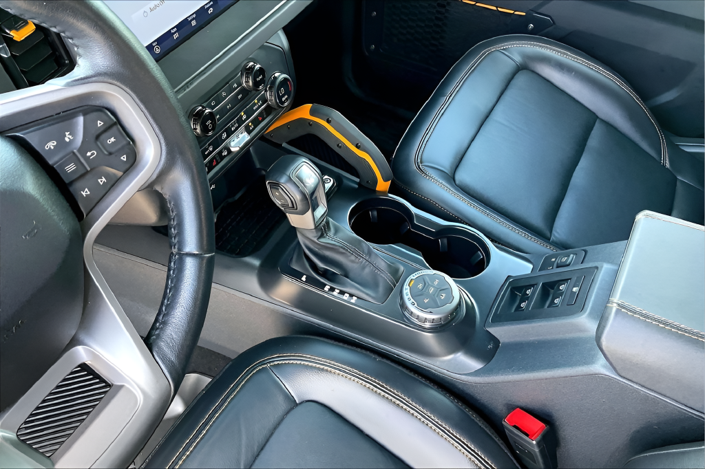 Used 2024 Gray Ford Badlands image 15