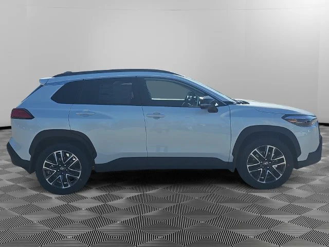 New 2026 Wind Chill Pearl Toyota XLE image 5