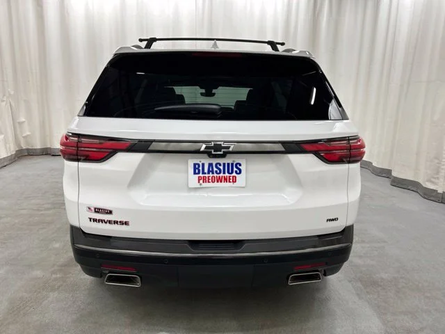Used 2022 White Chevrolet Premier image 34