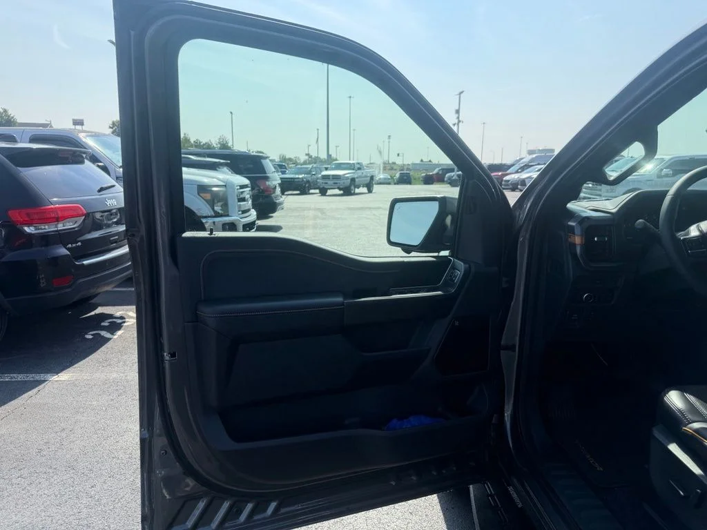 New 2026 Carbonized Gray Metallic Ford Tremor® image 13
