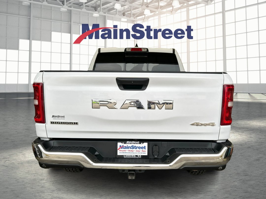 Used 2025 White Ram Big Horn/Lone Star image 4