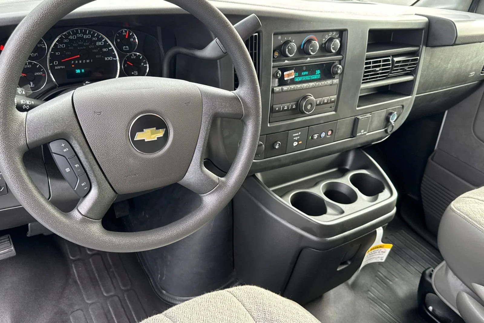 2025 Chevrolet Express Cargo Work Van - Photo 11