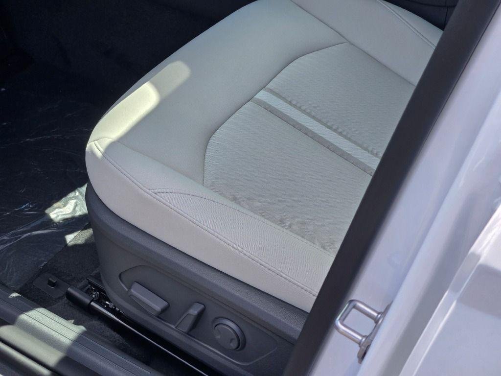 New 2026 White Hyundai SEL Sport image 21