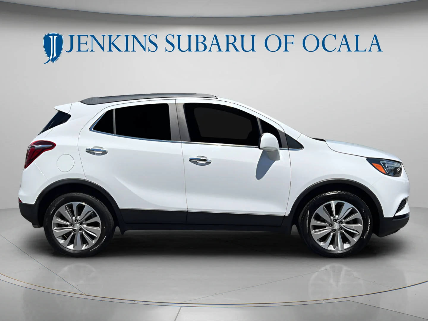Used 2020 Summit White Buick Preferred image 2