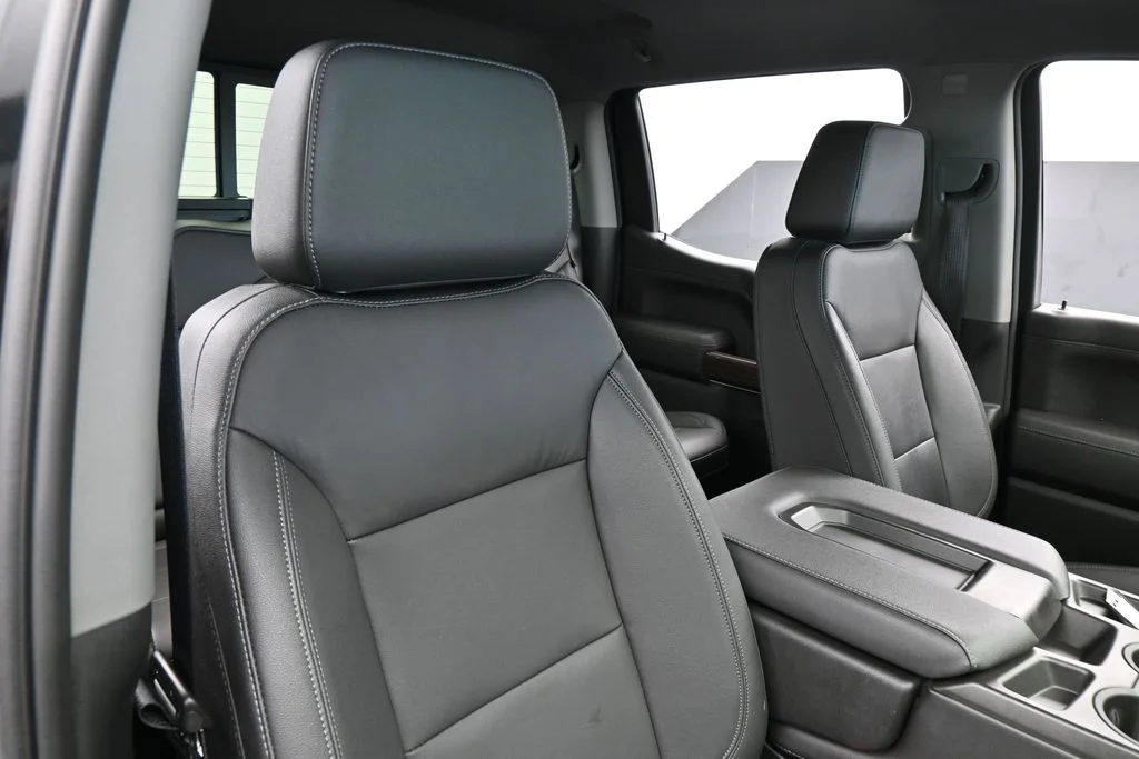 Used 2021 Black Chevrolet LT image 42