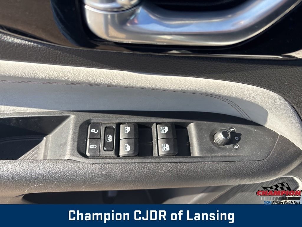 Used 2025 Bright White Clearcoat Jeep Limited image 15