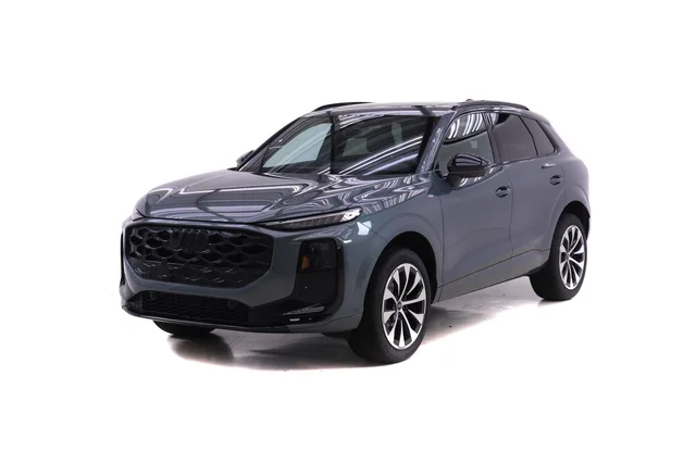 2026 Audi Q3 S line