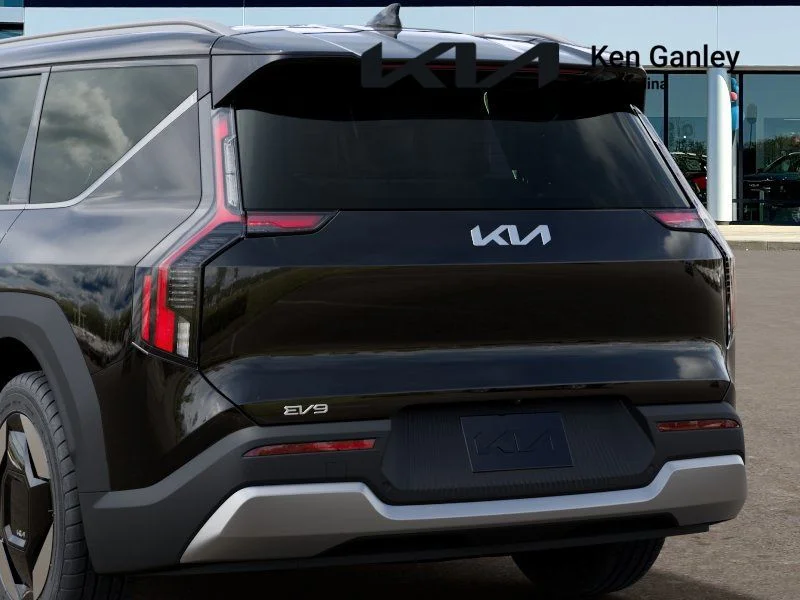New 2026 Ebony Black Kia Wind AWD image 13