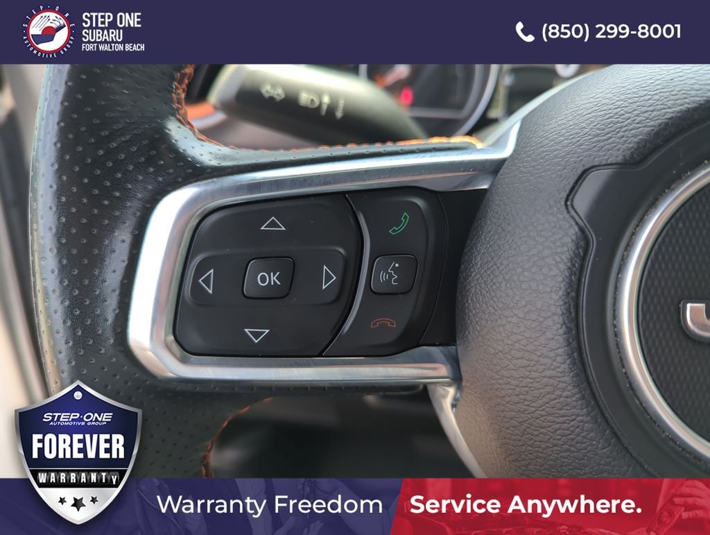 Used 2023 Silver Jeep Mojave image 22