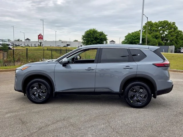 Used 2026 Gray Nissan SV image 4