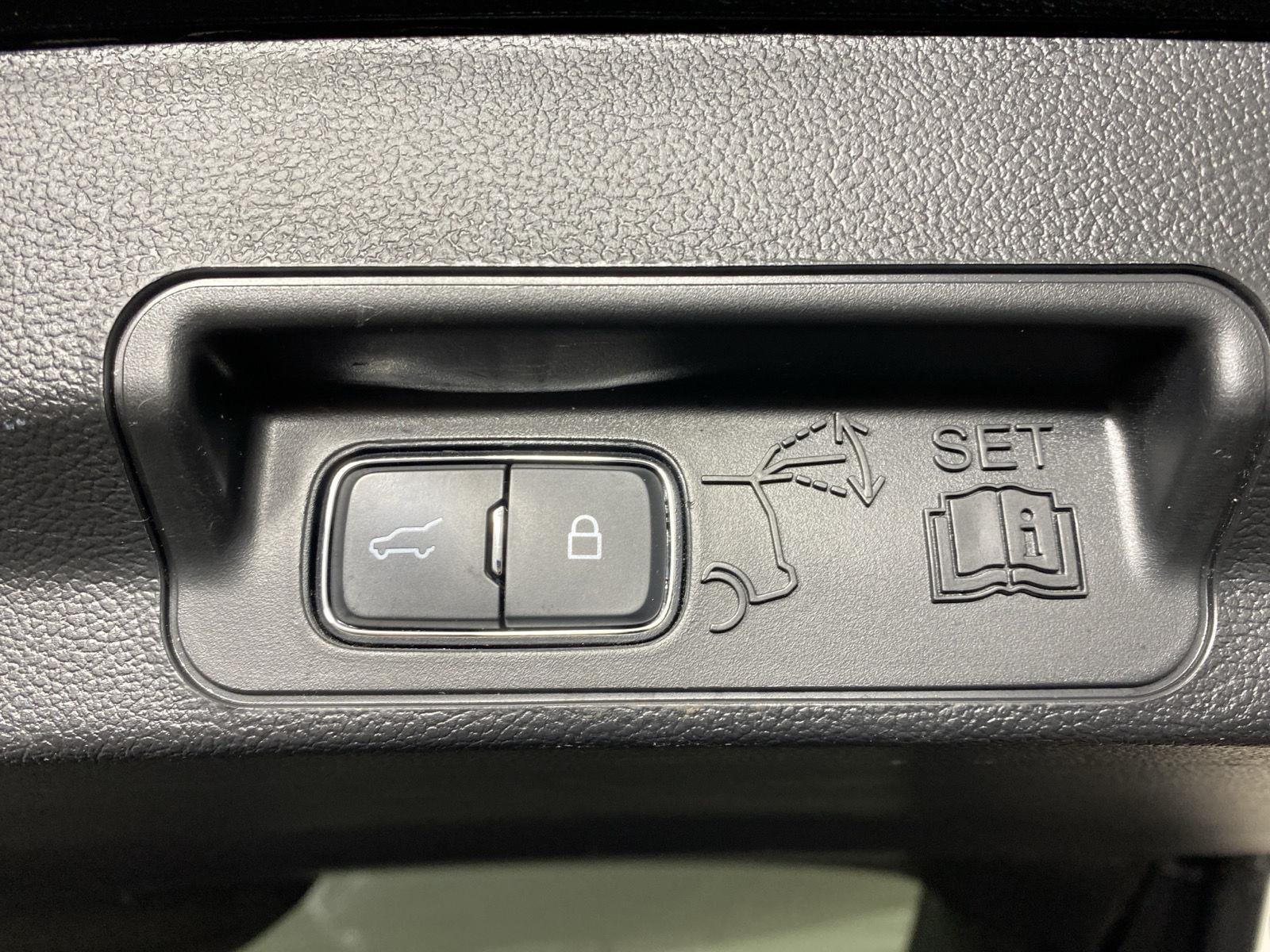 Used 2024 Agate Black Ford XLT image 26