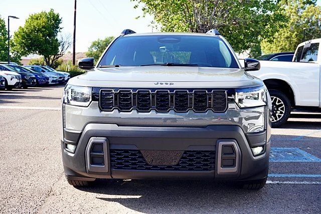 New 2026 Sting-Gray Clear-Coat Exterior Paint Jeep Laredo image 4