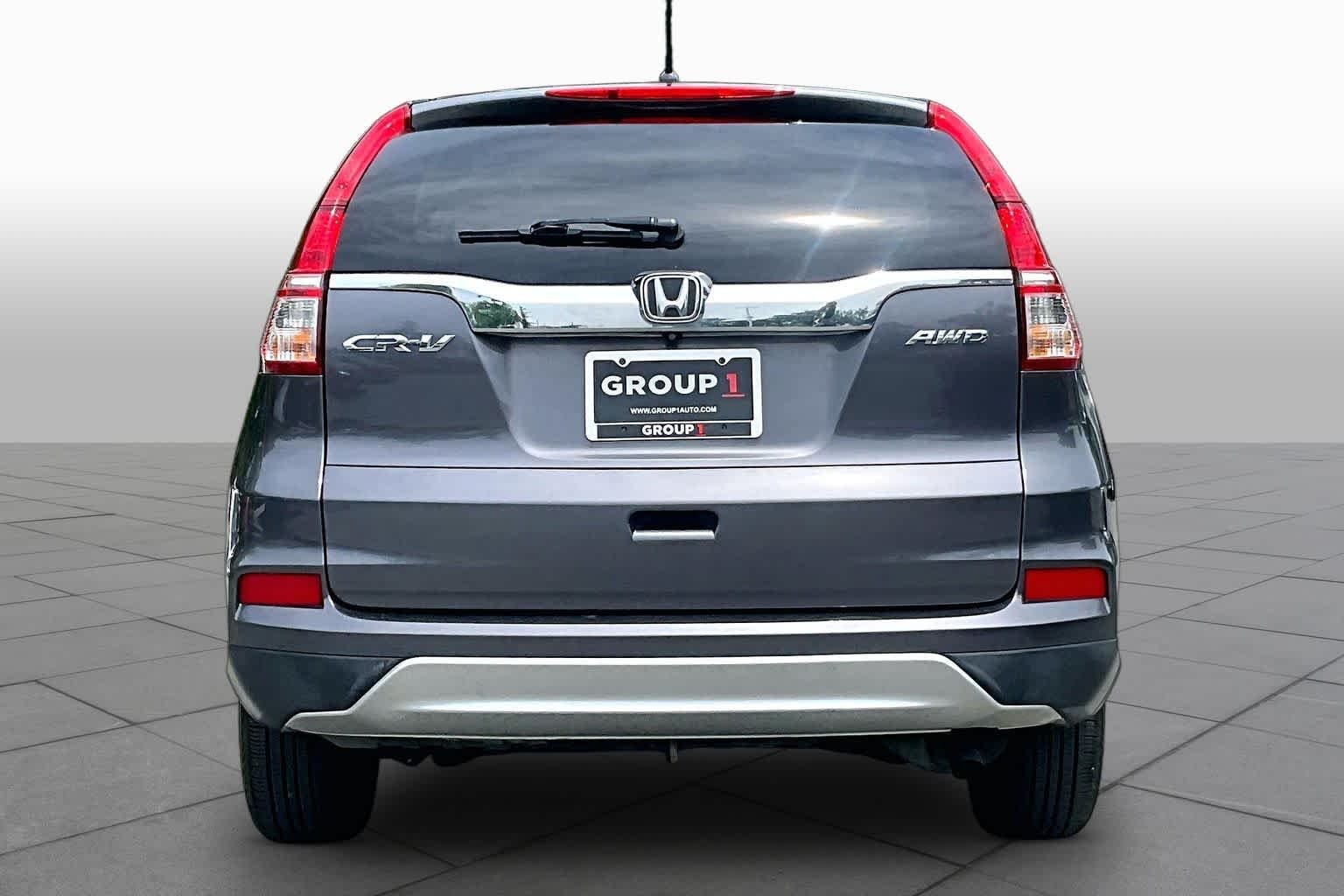 Used 2015  Honda EX image 5