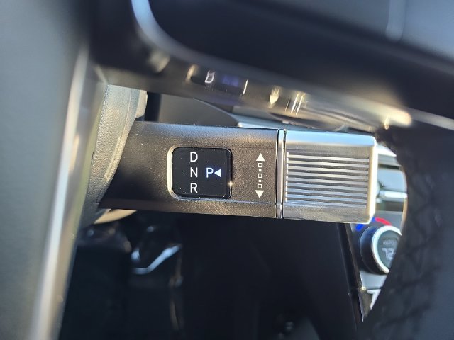 Used 2026 Black Hyundai SE image 19