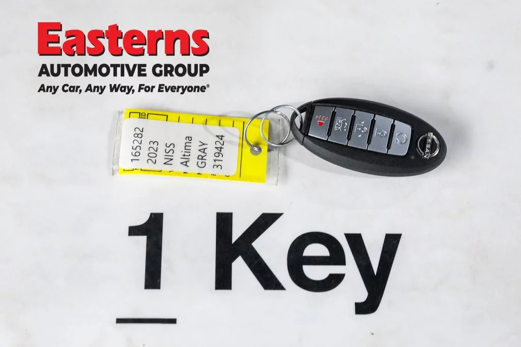 Used 2023 Gray Nissan 2.0 SR image 24