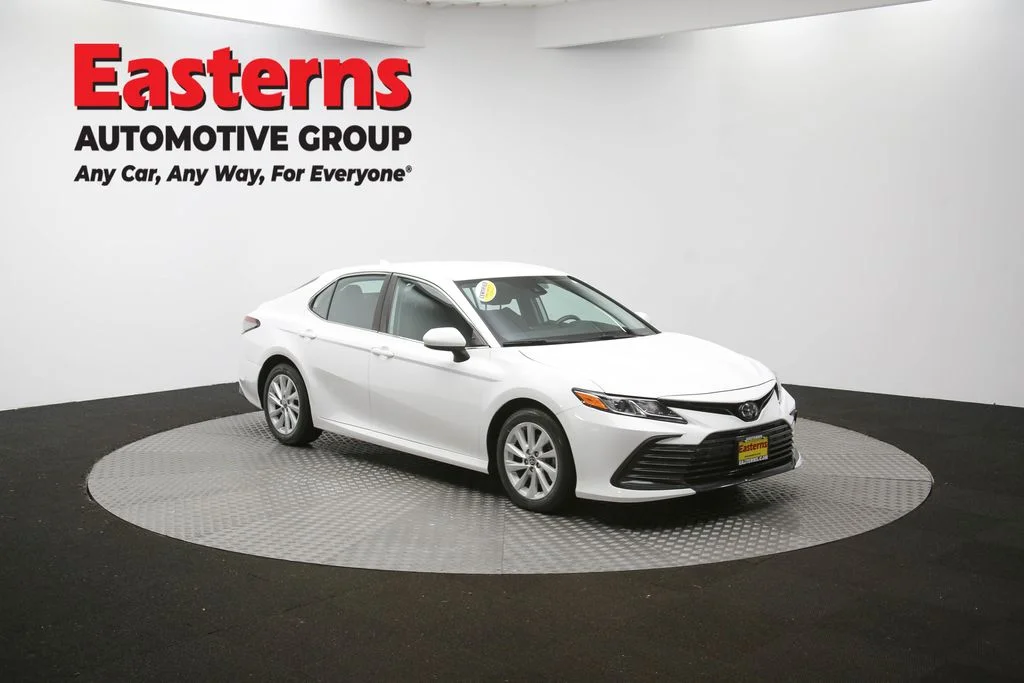 Used 2022 White Toyota LE image 46