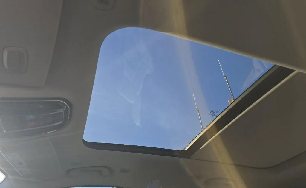 Used 2022 Gray Jeep Overland 4xe image 14