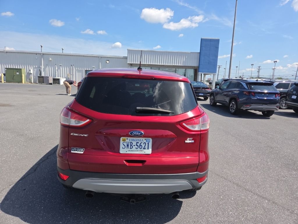 Used 2013 Red Ford SE image 13