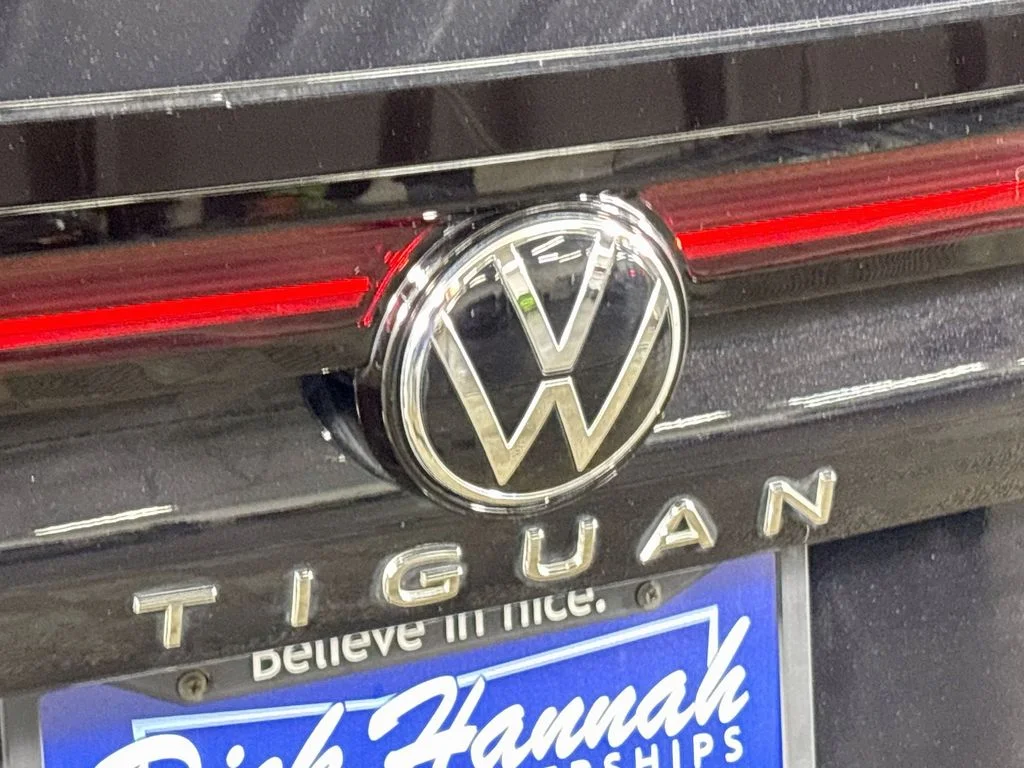 Certified Used 2025 Black Volkswagen 2.0T SE image 24