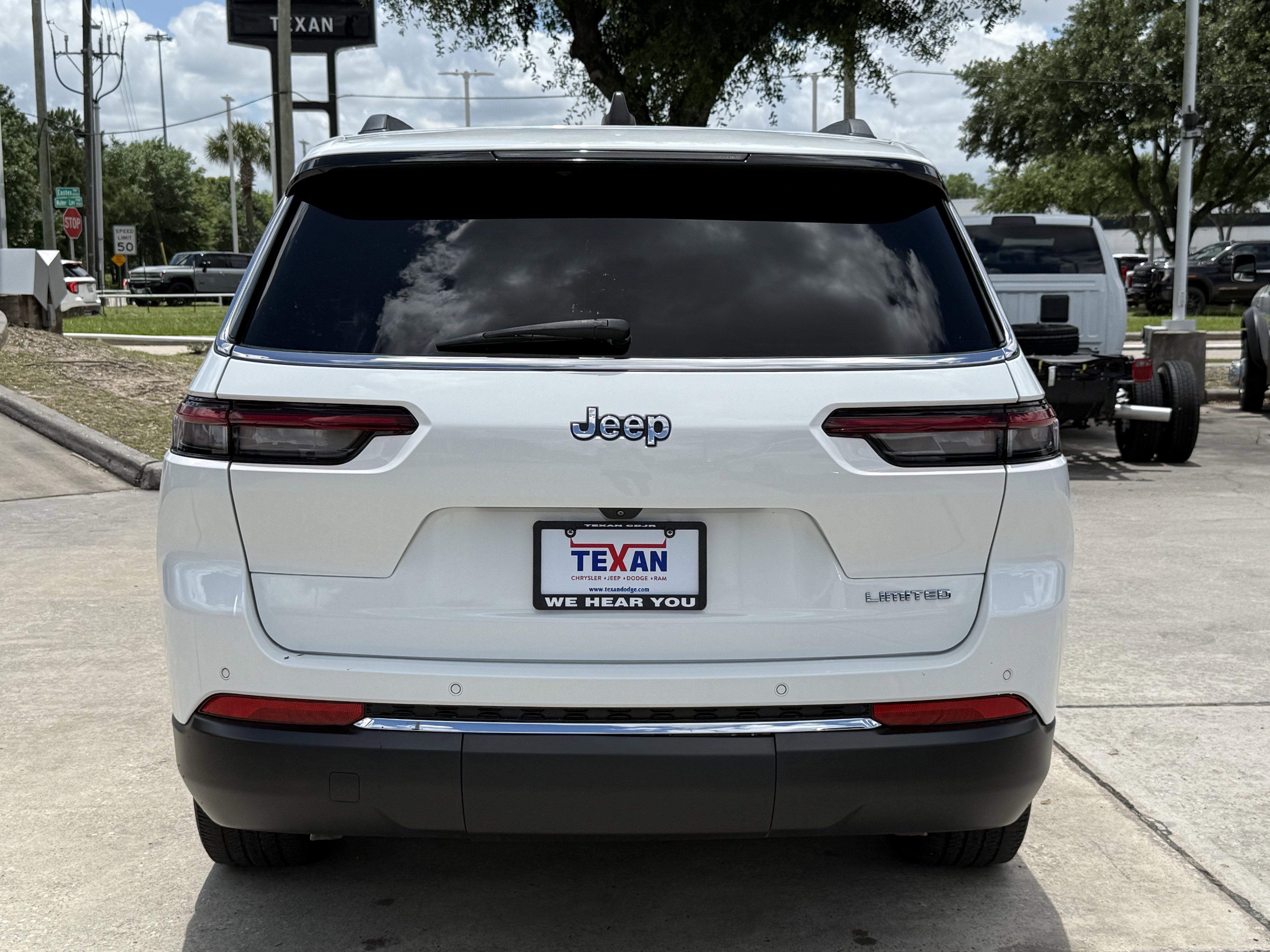 Used 2021 Bright White Clearcoat Jeep Limited image 5