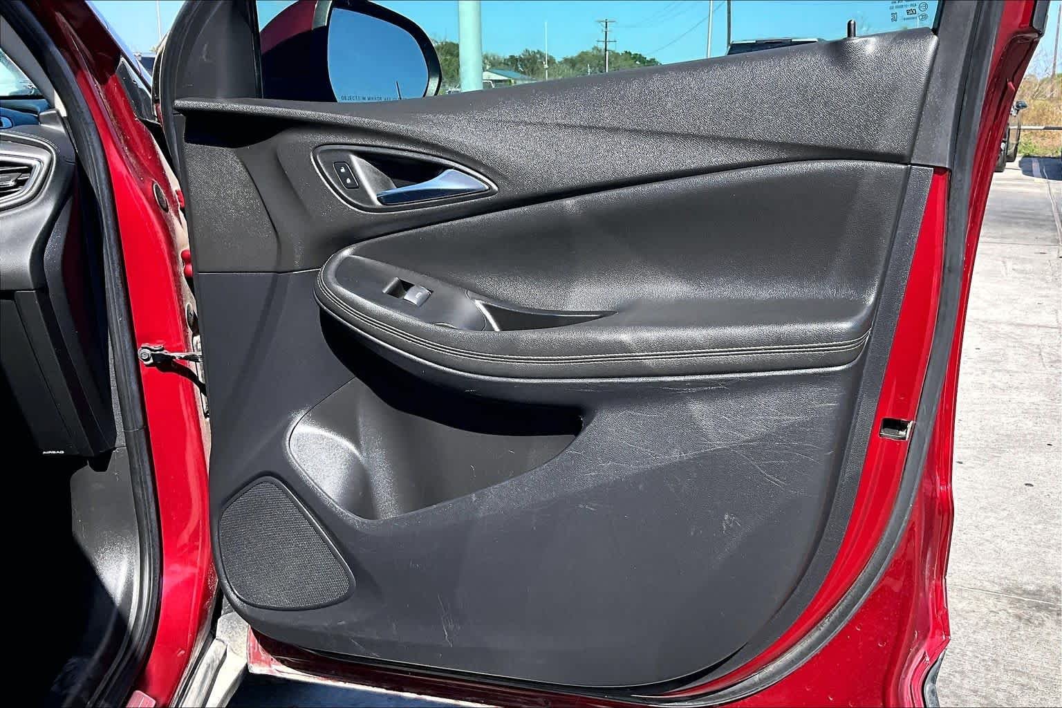 Used 2023 Cinnabar Metallic Buick Preferred image 40