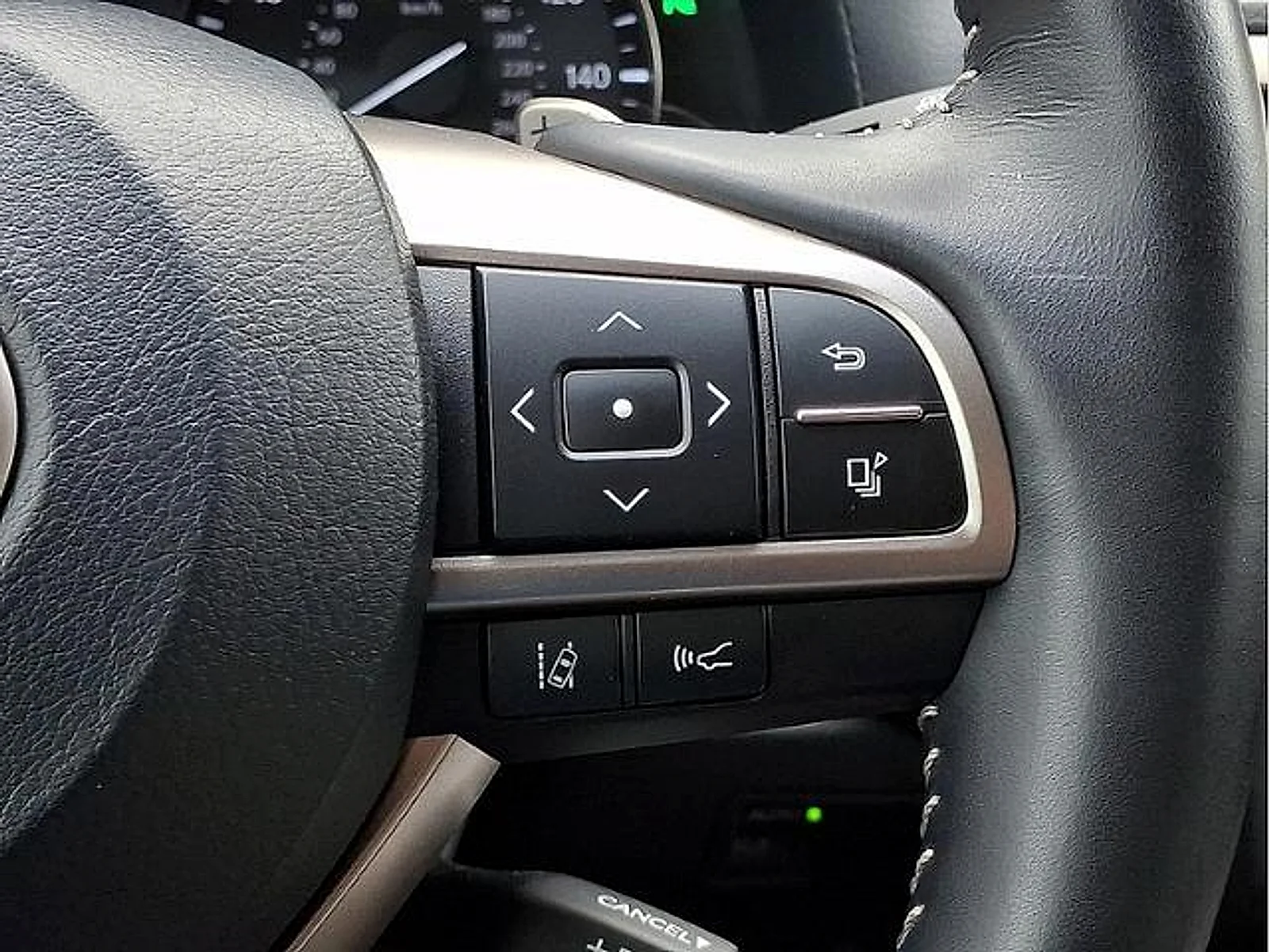Used 2020 Atomic Silver Lexus  image 23