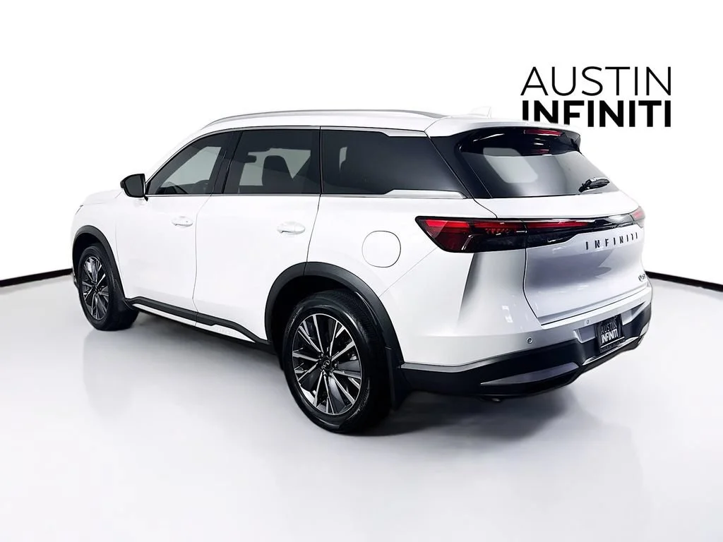 Certified Used 2026 White INFINITI LUXE image 6