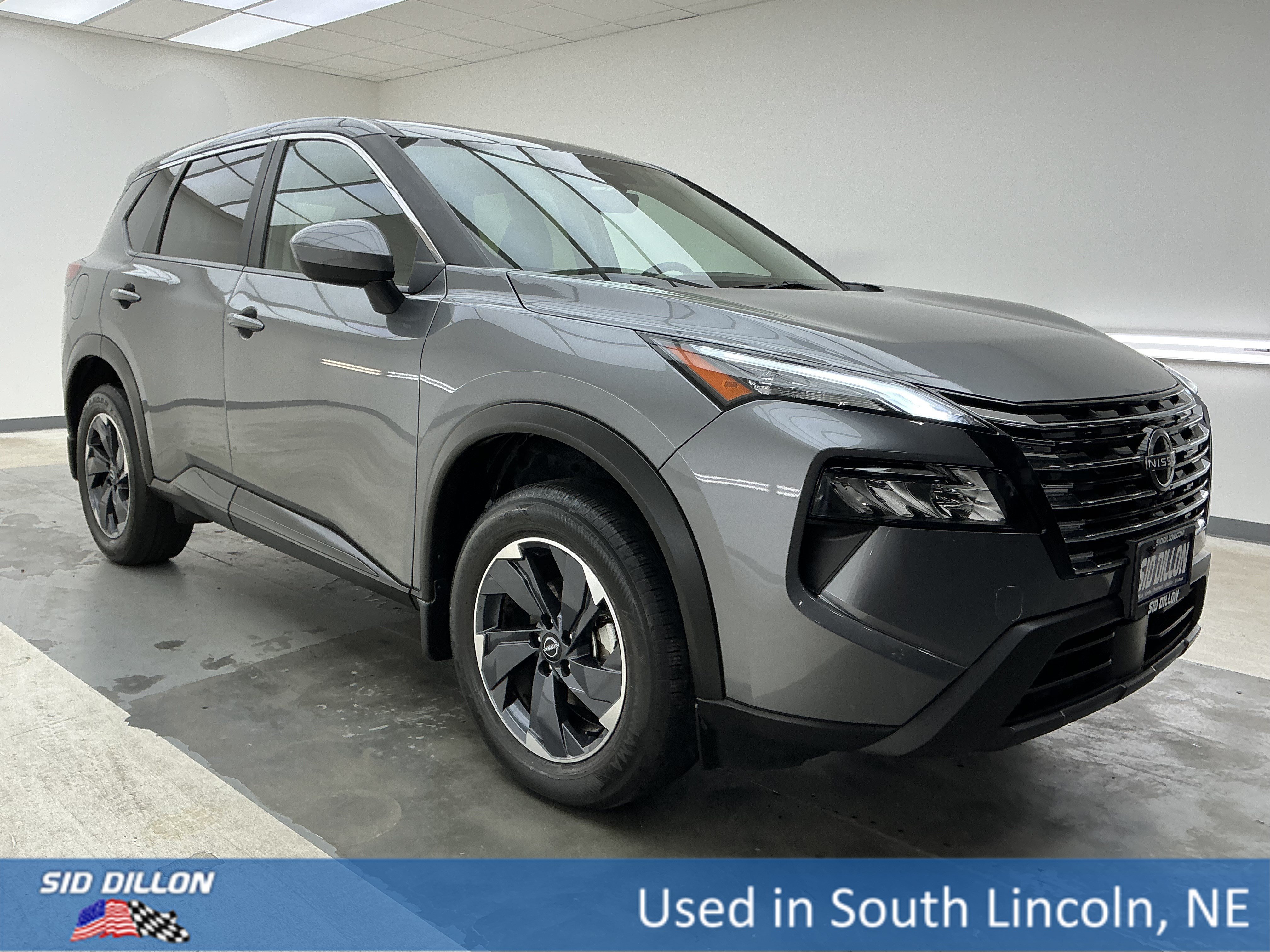 Used 2024 Gun Metallic Nissan SV image 3