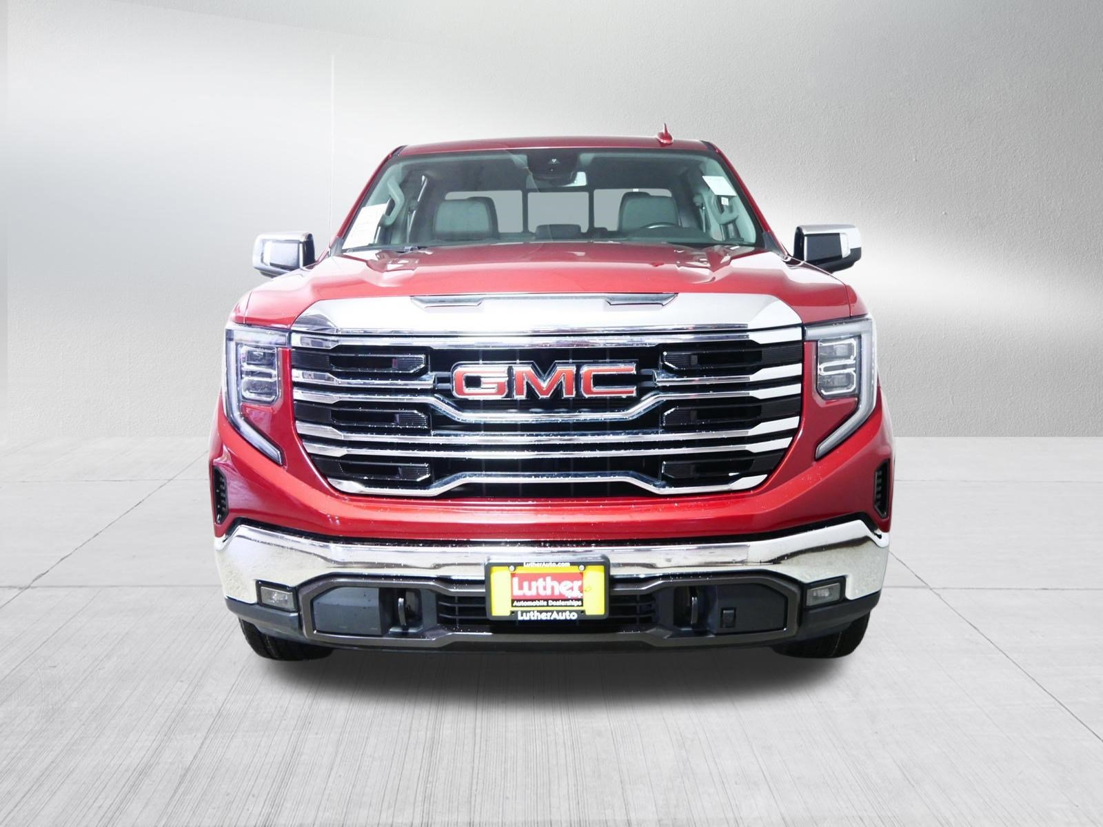 Used 2023 Volcanic Red Tintcoat GMC SLT image 2