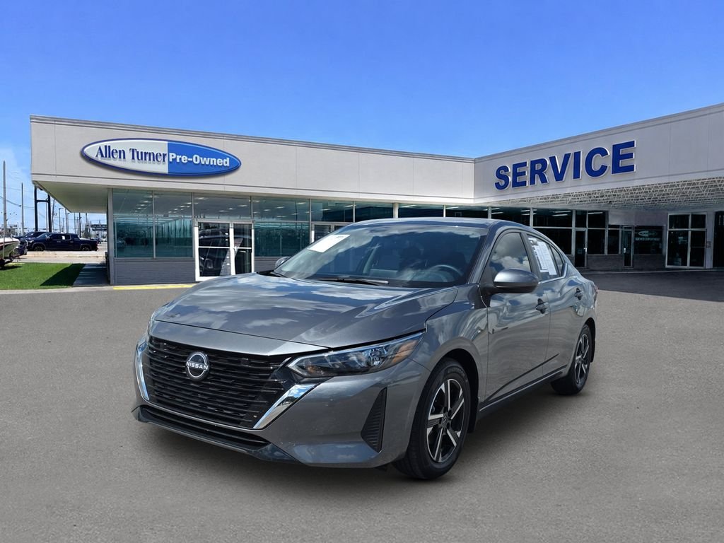 Used 2025 Gun Metallic Nissan SV image 4