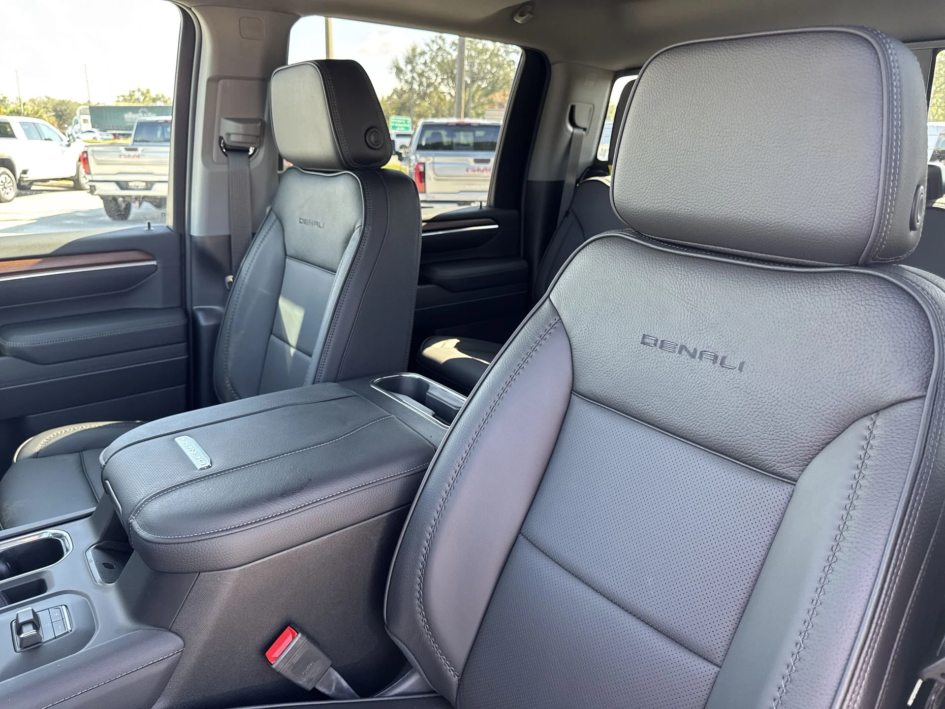 2026 GMC Sierra 2500HD Denali - Photo 71