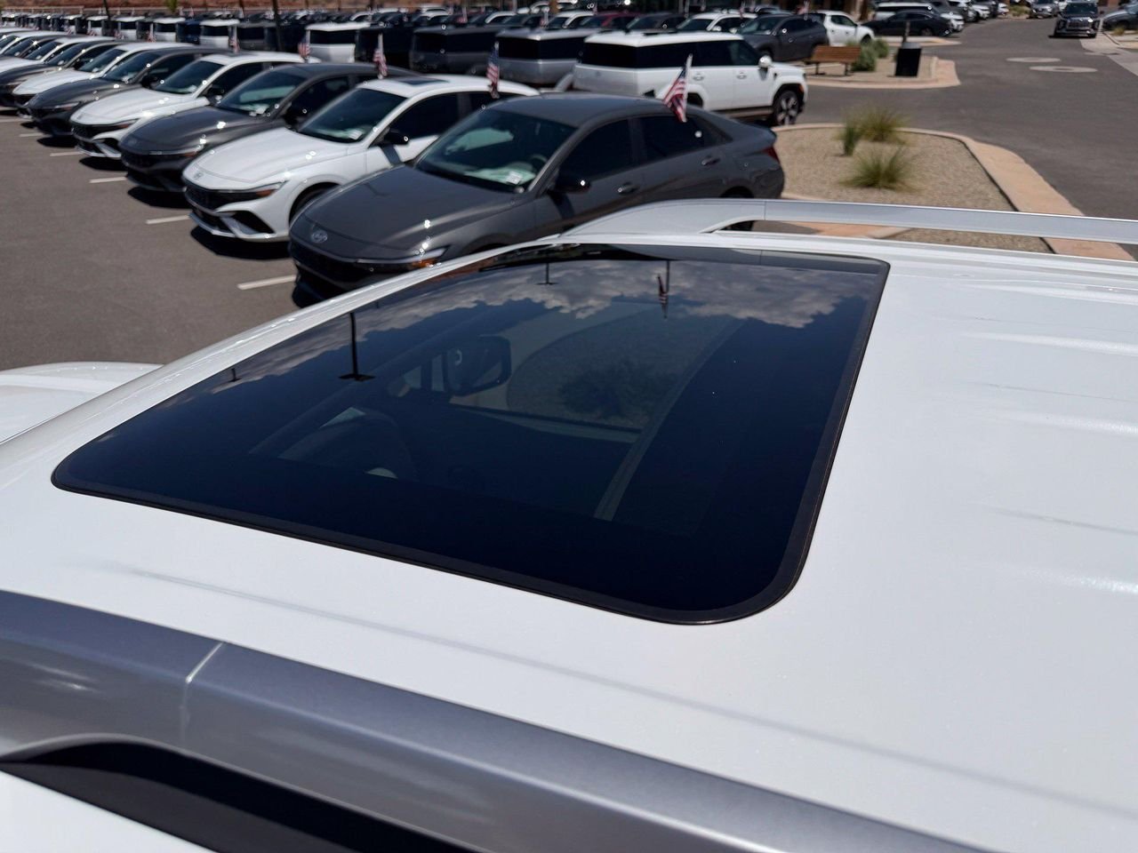 New 2026 White Hyundai SEL Premium image 20