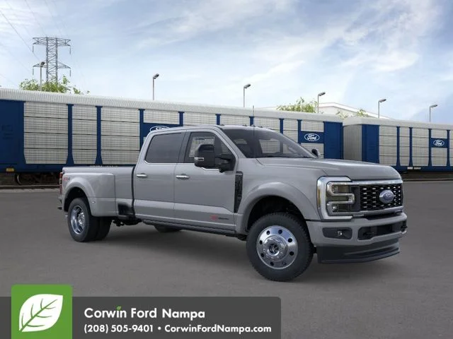2026 Ford F-450 Platinum 4x4 Crew Cab 8' Box DRW's photo
