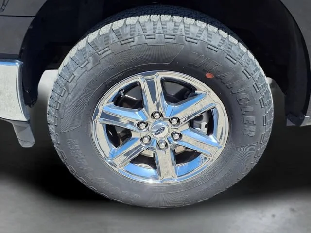 Used 2025  Ford XLT image 21