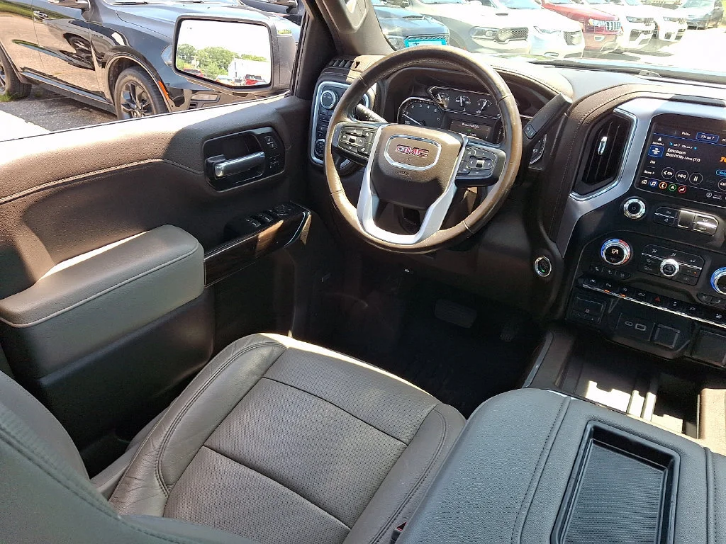 Used 2020 Carbon Black Metallic GMC SLT image 15