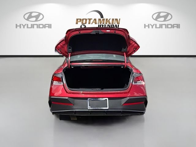 Used 2026 Red Hyundai SEL Sport image 24