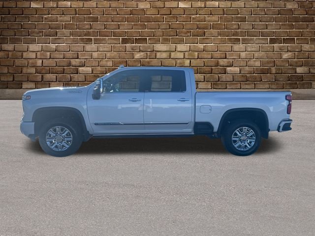 2025 Chevrolet Silverado 3500HD High Country photo 2