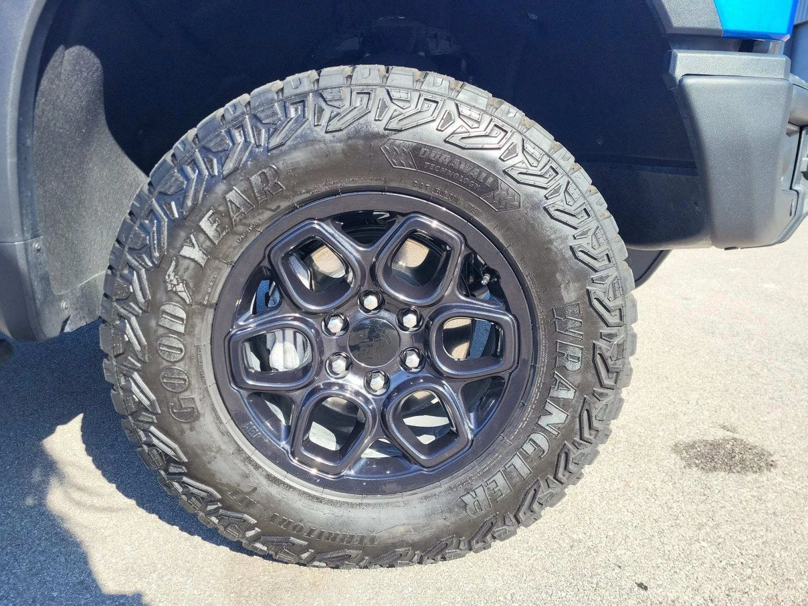 Used 2025 Riptide Blue Metallic Chevrolet ZR2 image 30