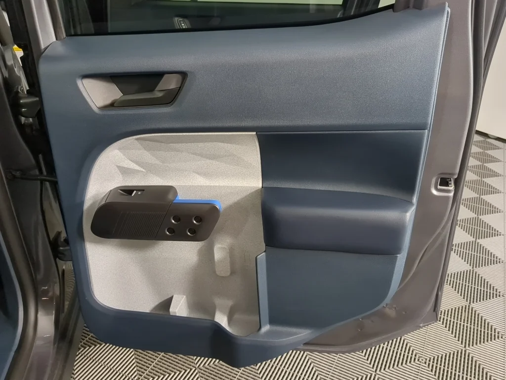 New 2026 Carbonized Gray Metallic Ford XLT image 20