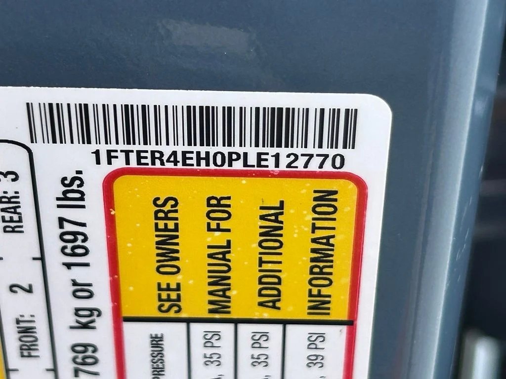 Used 2023 Azure Gray Metallic Ford XLT image 41