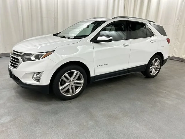 Used 2018 Chevrolet Equinox Premier with VIN 3GNAXWEX5JS640165 for sale in Waterbury, CT