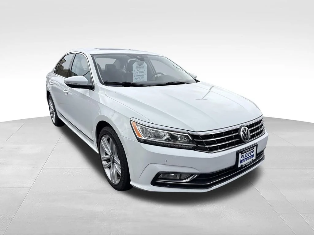 Used 2017 Pure White Volkswagen SEL Premium image 8
